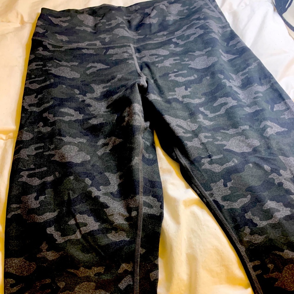 Fabletics powerhold XL leggings
